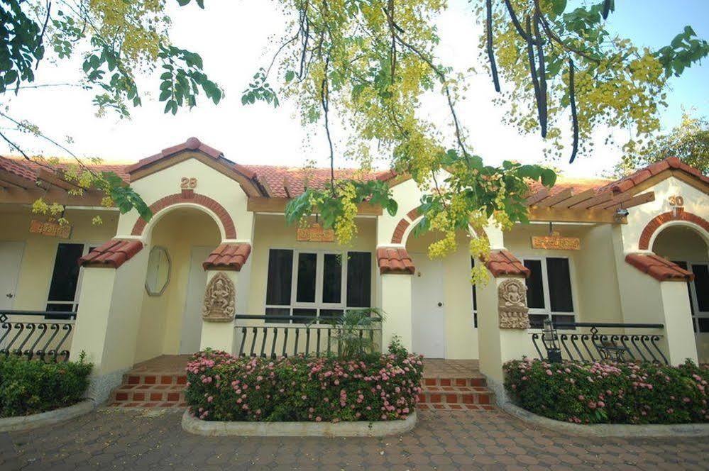 Lopburi Inn Hotel Eksteriør bilde